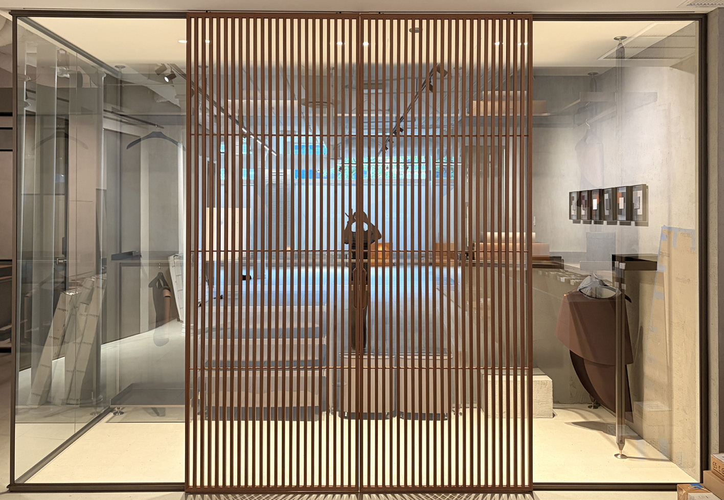 Spazio Fixed Panels - Image 1